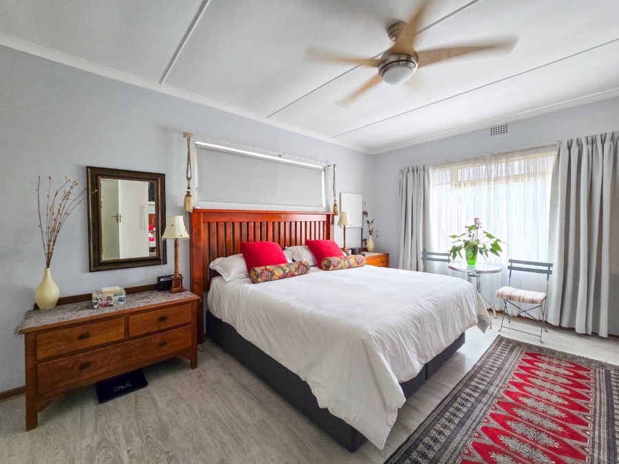 4 Bedroom Property for Sale in Stilbaai Wes Western Cape